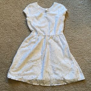 White lace girls dress